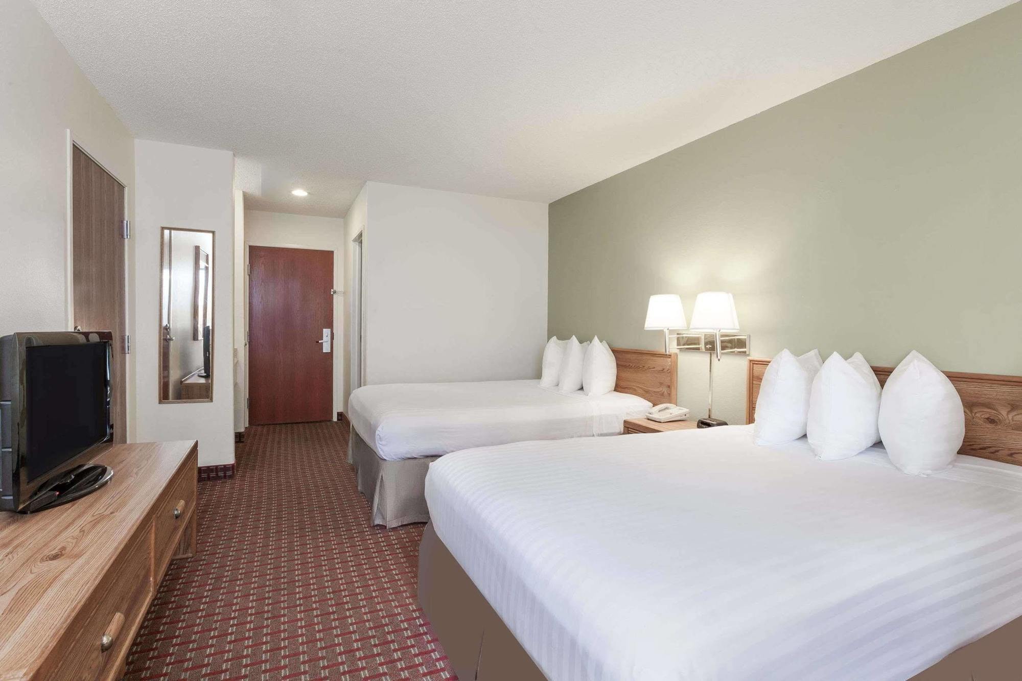 Howard Johnson By Wyndham Scott Lafayette Εξωτερικό φωτογραφία