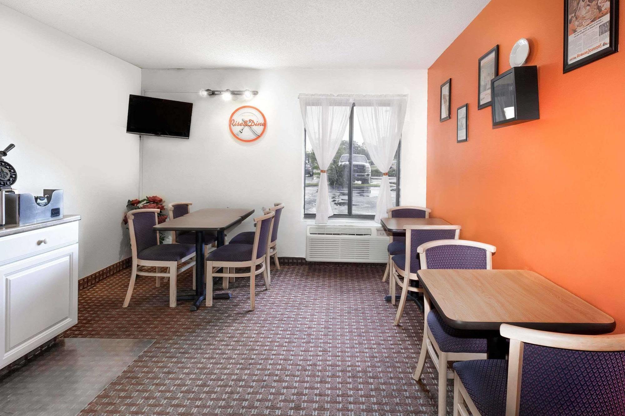 Howard Johnson By Wyndham Scott Lafayette Εξωτερικό φωτογραφία
